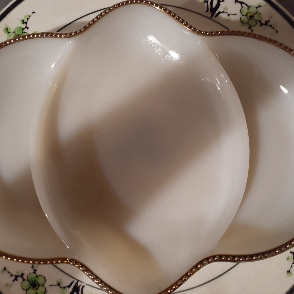 Milk glass
